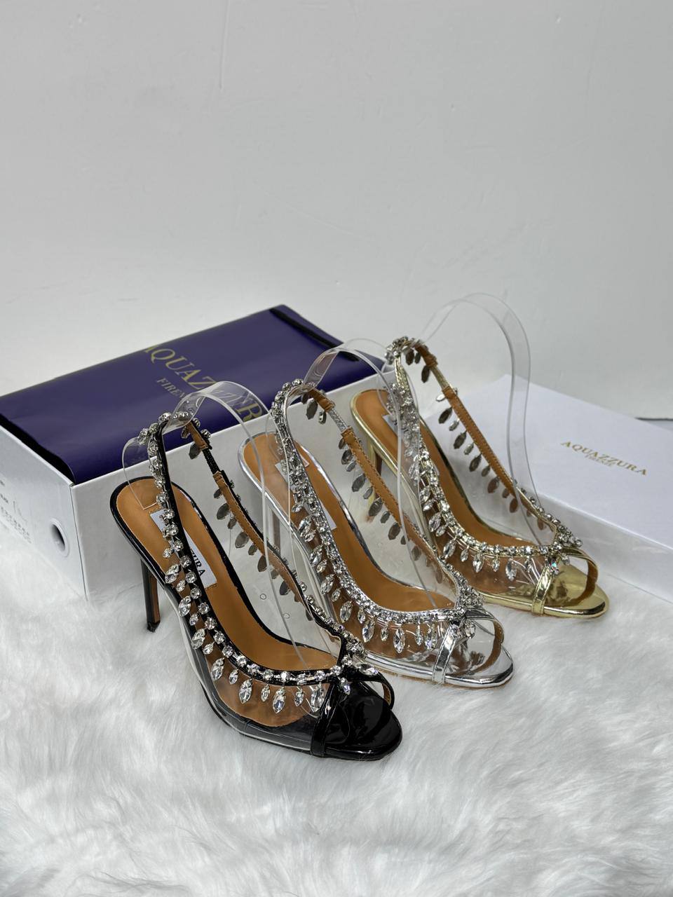 AQUAZZURA 
Restock✅
Size 36 to 41
125 dhs🪙🌨️

Zain21
♥️♥️♥️