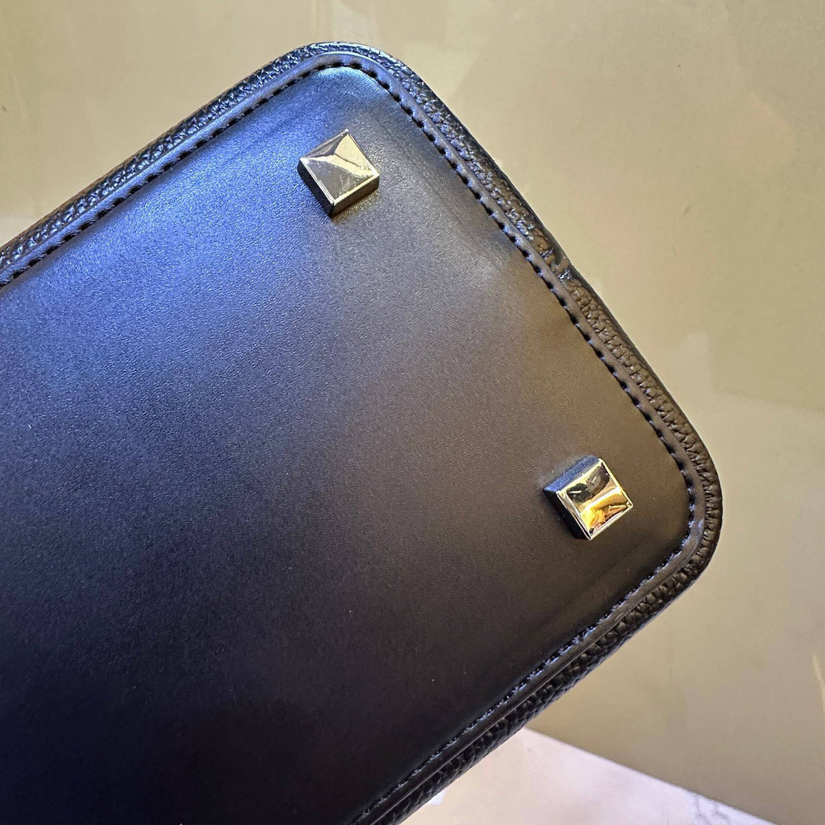 HERMES  

HIGH QUALITY 
WITH BOX 
115 dhs🇦🇪🇦🇪

Zain295
♥️♥️♥️