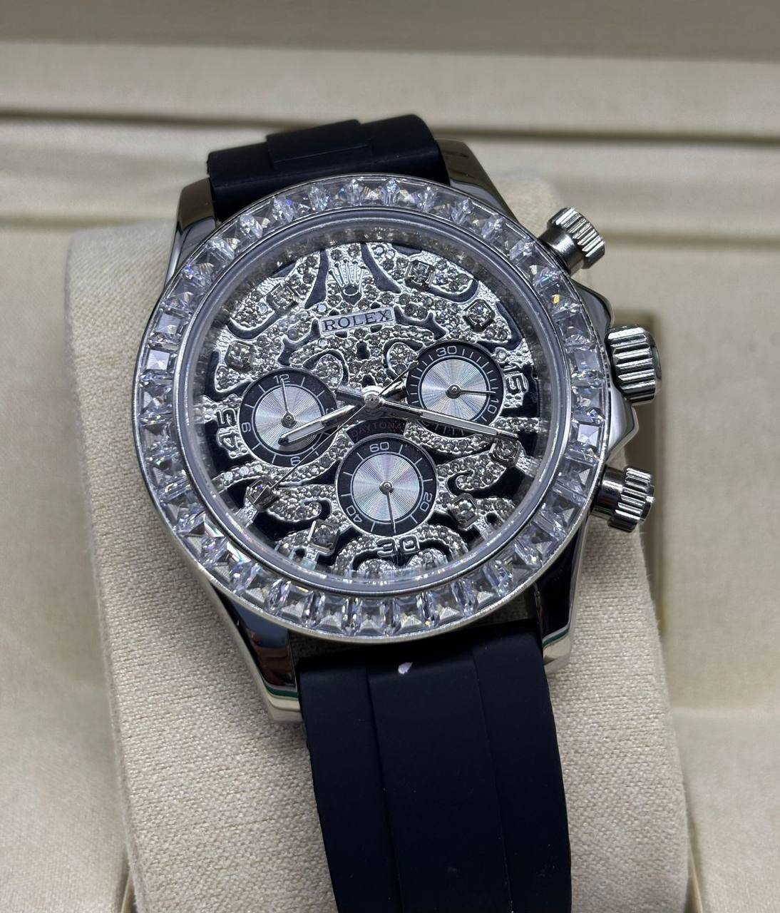 Rolex
male moneyautomatic----🌹🌹🌹

450 dhs🌺

Zain108
♥️♥️♥️