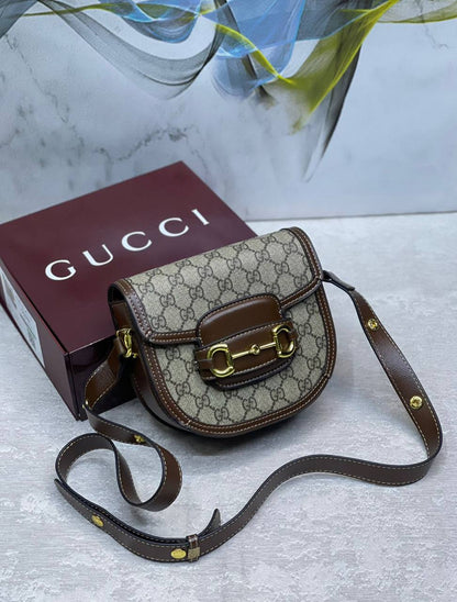 Gucci
High Quality
195 dhs👑

with box 
🎁🎁🎁

Zain175
♥️♥️♥️
