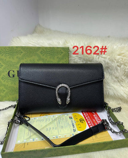 Bagsق
Update Stock
80 dhs✅ 

with box
🎁🎁🎁

good quality

Zain50
♥️♥️♥️