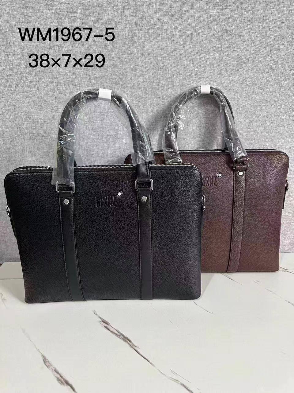 Laptop  bag 
good quality 
110 dhs❣️

Zain278
♥️♥️♥️