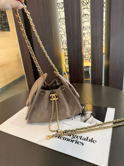 chanel 

re stokes 
350 dhs🇦🇪🇦🇪

22cm
Zain228
♥️♥️♥️
