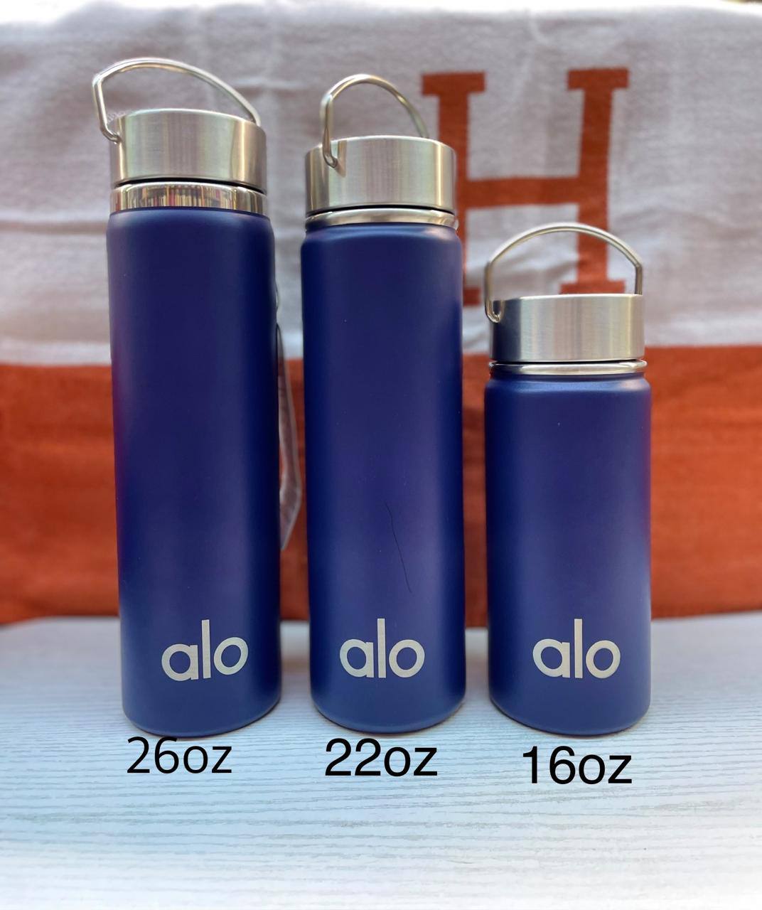 ALO WATER BOTTLE
60 dhs🇦🇪🇦🇪

Zain88
♥️♥️♥️