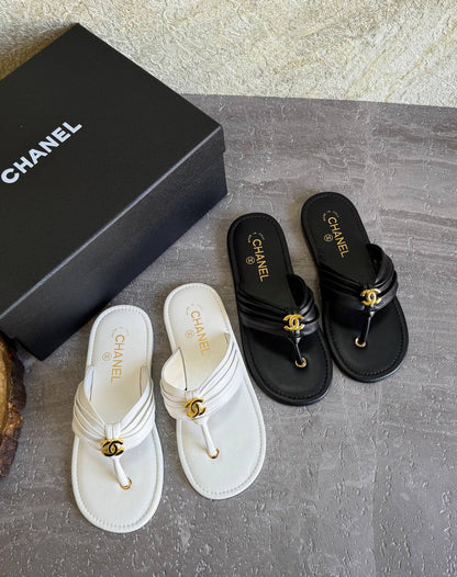 CHANEL 💫😍
SuperMaster Quality 💯
450 dhs✅
Size: 36-41 💥

Zain171
♥️♥️♥️