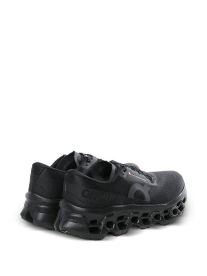 On Cloudmonster 3 running 🏃 Black 🖤
NEW ARRIVALS 🤩
36-45 AVAILABLE 😇
240 dhs🇦🇪🇦🇪

Zain242
♥️♥️♥️
