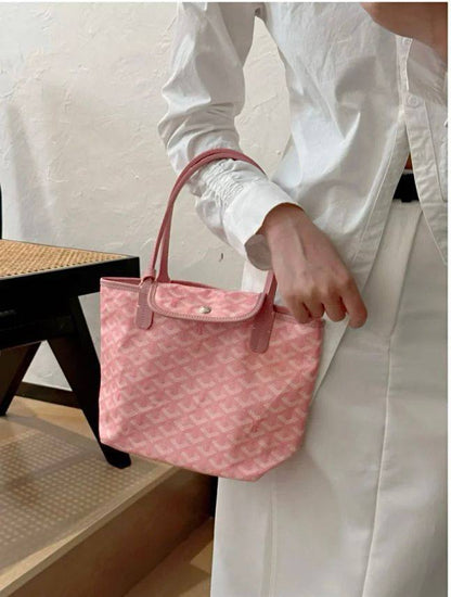 GOYARD 
 HIGH QUALITY SMALL SIZE (Use on both sides)

WITH BOX 
🎁🎁🎁

90 dhs✅

Zain39
♥️♥️♥️