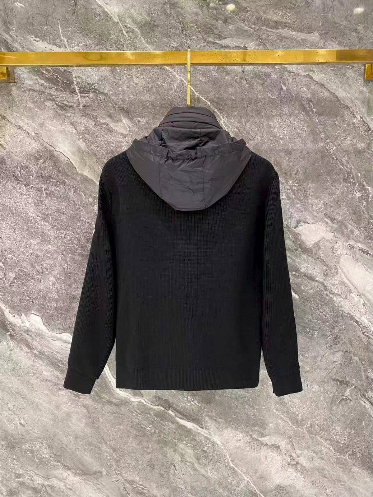 MONCLER

Super Master quality
Sizes:M L XL 2XL 3XL

840 dhs🇦🇪🇦🇪🇦🇪

Zain330
♥️♥️♥️