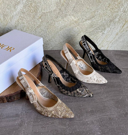 DIOR 
SuperMaster Quality 💯
450 dhs✅
Size: 36-41💥

Zain171
♥️♥️♥️