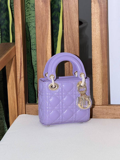 DIOR
Super Master Quality ⚡️
Original Packing 🎁
Size 12CM📏
For Price 👇 WhatsApp✅
0568585901 
0507557372
0552275751 Owner Zain 👌

Zain321
♥️♥️♥️