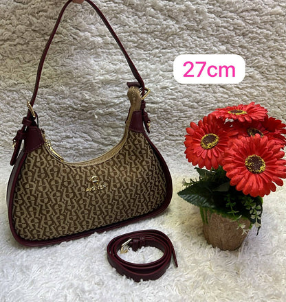 Aigner 
27cm 
110 dhs✅

Zain168
♥️♥️♥️