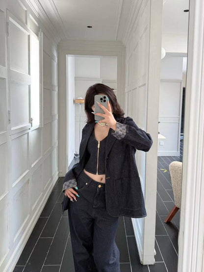 *New collections blazer jacket 💕
230 dhs🇦🇪🇦🇪
*good  quality  
*Sizes:S M L xl* 
*AVAILABL

Zain231
♥️♥️♥️