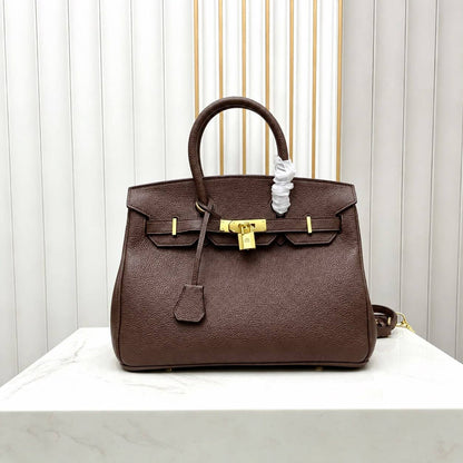 HERMES BIRKIN 

30CM 
NEW CAME 
GOOD QUALITY 

30cm
115 dhs🇦🇪🇦🇪

Zain295
♥️♥️♥️