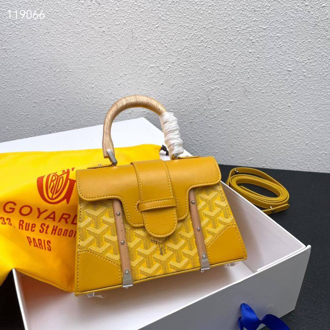 GOYARD 

HIGH QUALITY  

WITH BOX 
🎁🎁🎁

130 dhs✅

Zain39
♥️♥️♥️