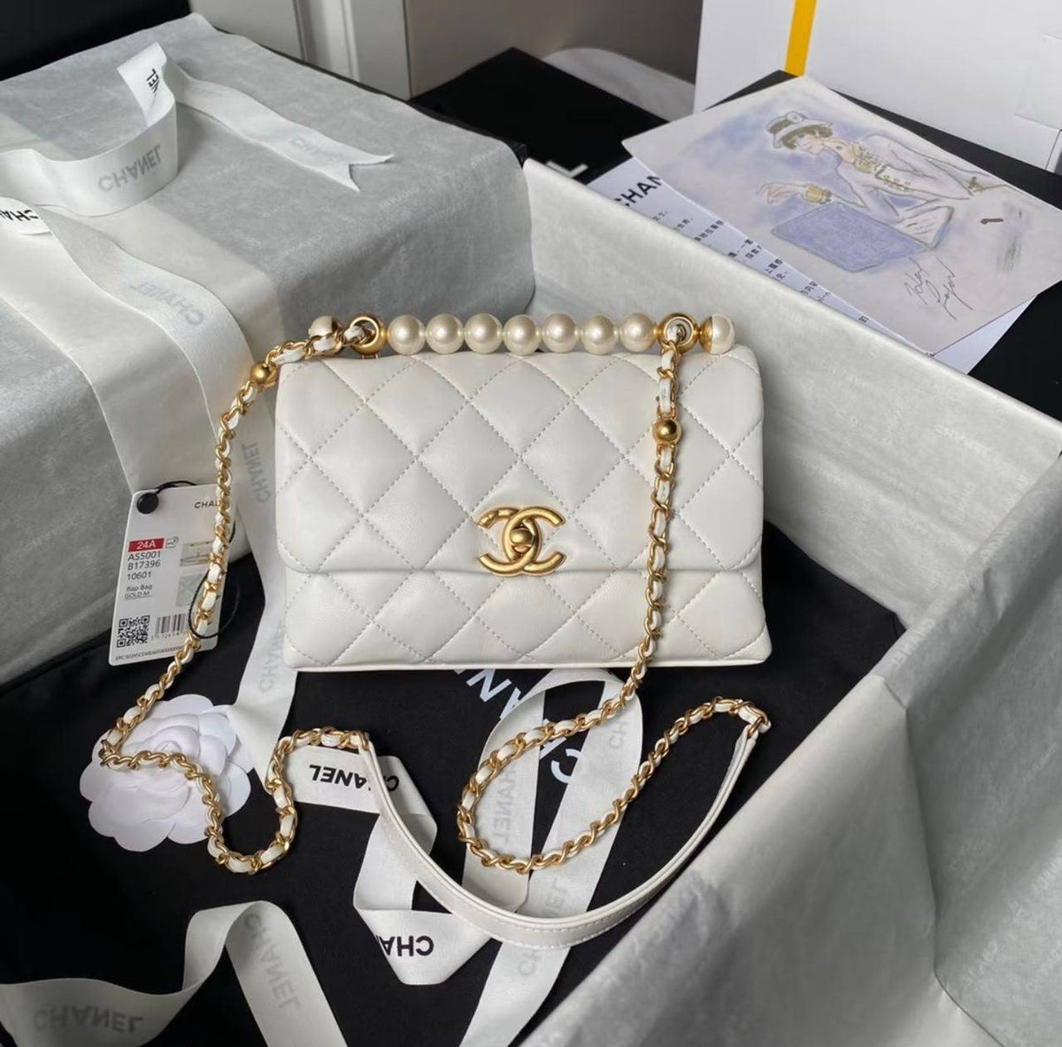 Chanel

150 dhs🇦🇪🇦🇪

Double box


Zain35
♥️♥️♥️
