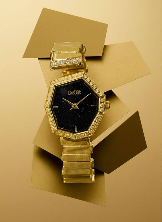 Dior watch for ladies good quality 
230 dhs✅

Zain59
♥️♥️♥️