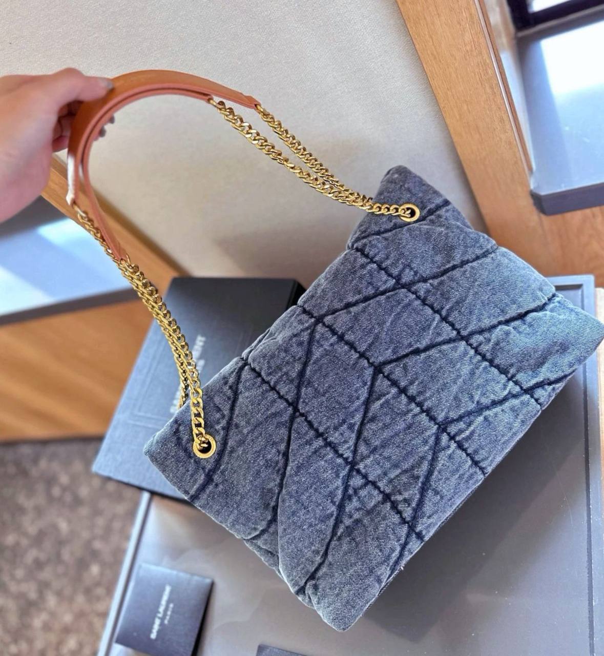 YSL 
COPY ONE 
180 dhs🪙

Zain39
♥️♥️♥️