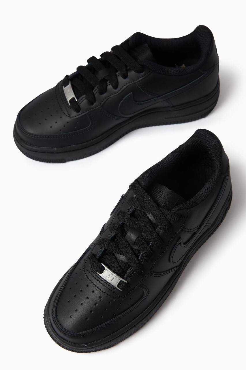 Airforce 1 ‘black’🖤
36-45 AVAILABLE 🤩
150 dhs✅

Zain242
♥️♥️♥️