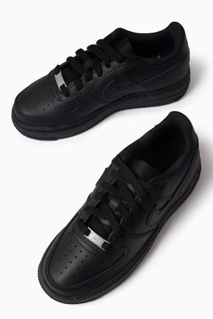 Airforce 1 ‘black’🖤
36-45 AVAILABLE 🤩
150 dhs✅

Zain242
♥️♥️♥️