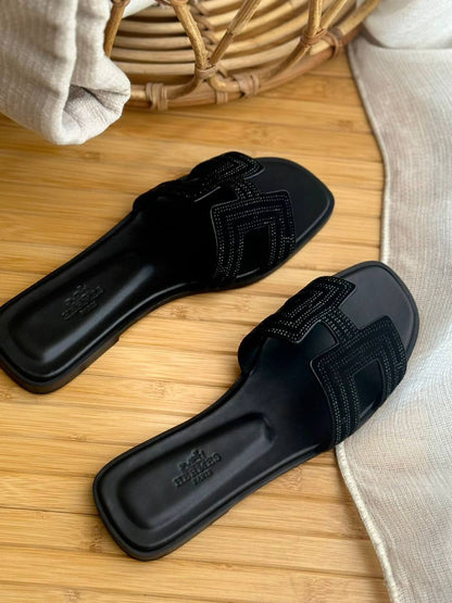 Hermes 
AAA+ Quality
𝗦𝗶𝘇𝗲 𝟯𝟲 𝘁𝗼𝗼 𝟰𝟭
450 dhs✅

Zain303
♥️♥️♥️