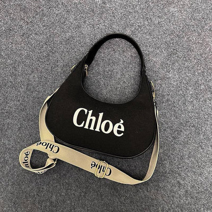 Chloe
28*15*9cm
60 dhs🪙🌨️

Zain17
♥️♥️♥️