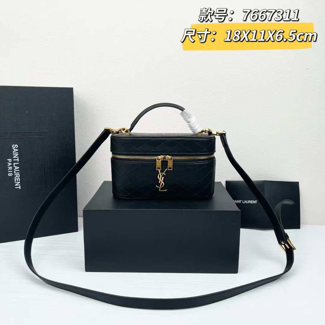 YSL
Master
260 dhs💓
#18cm

#with box
🎁🎁🎁

Zain228
♥️♥️♥️