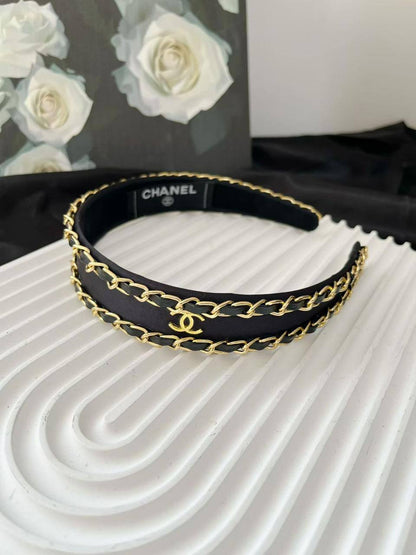 *Headband ❤️‍🔥*
good quality 💯
20 dhs🪙💕

Zain216
♥️♥️♥️