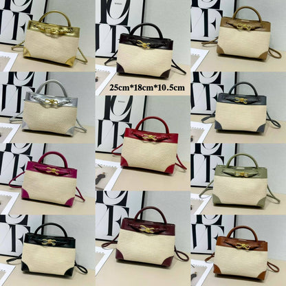BOTTEGA VENETA 
GOOD QUALITY 

WITH BOX  
🎁🎁🎁

120 dhs✅
SIZE: 25cm

Zain39
♥️♥️♥️