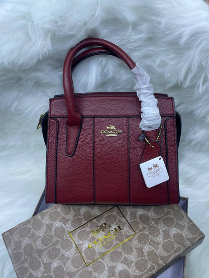 Coach

95 dhs✅ 

with box
🎁🎁🎁

Zain72
♥️♥️♥️