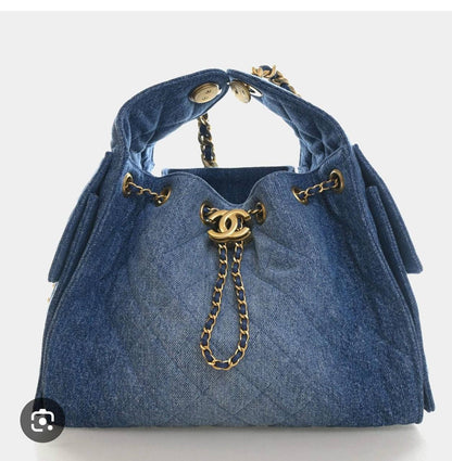 CHANEL 
COPY ONE NEW CAME 
130 dhs🇦🇪🇦🇪
SIZE: 28cm

Zain200
♥️♥️♥️