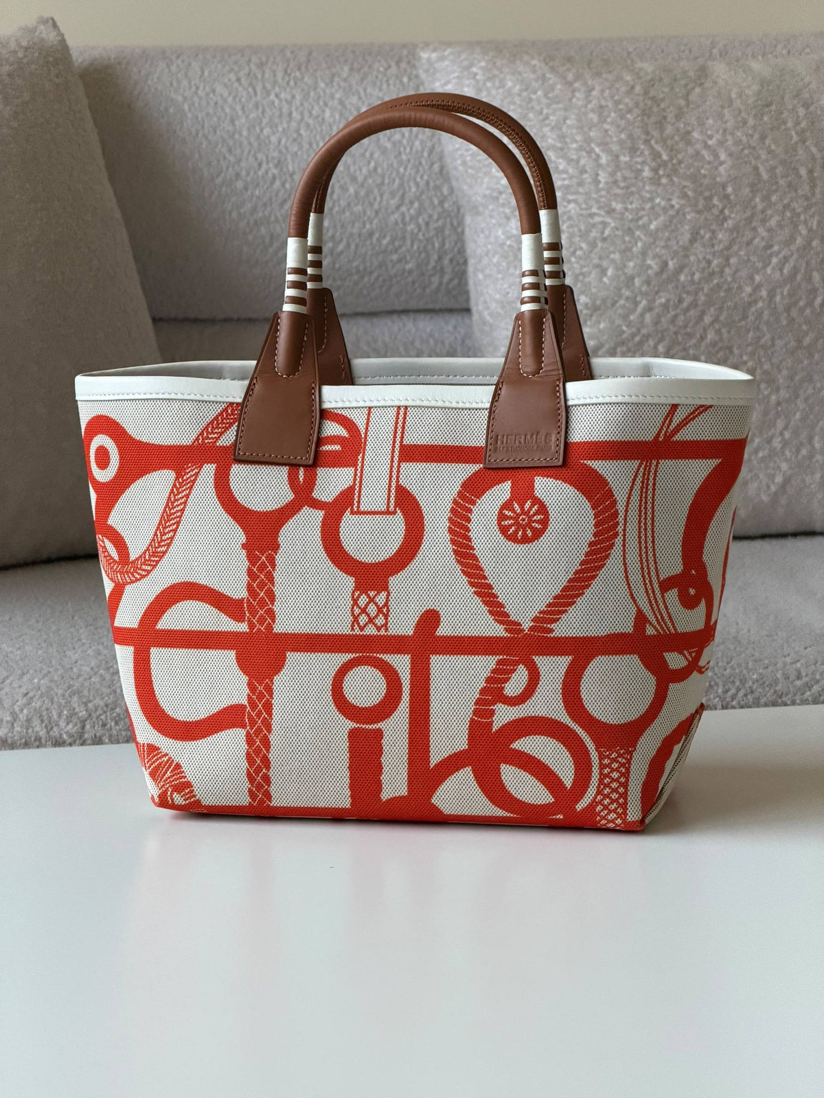 Hermes 
25cm💕

master quality😍
with box❤️
450 dhs🇦🇪🇦🇪

Zain52
♥️♥️♥️