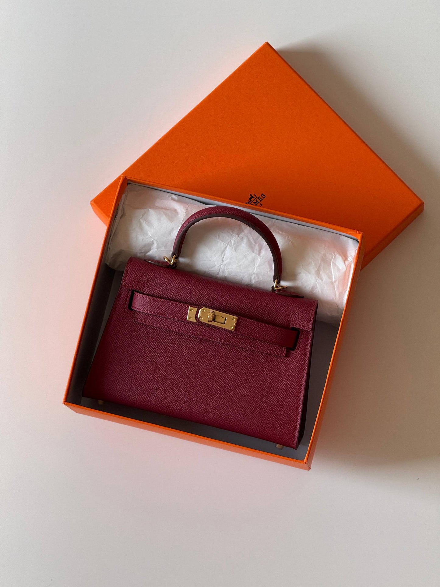 Hermes minikelly 19cm💕master quality😍

with box❤️
🎁🎁🎁

340 dhs🪙🌨️

Zain52
♥️♥️♥️