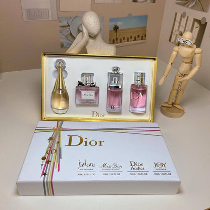 Dior Set
30 ml each 
60 dhs💓

Zain24
♥️♥️♥️