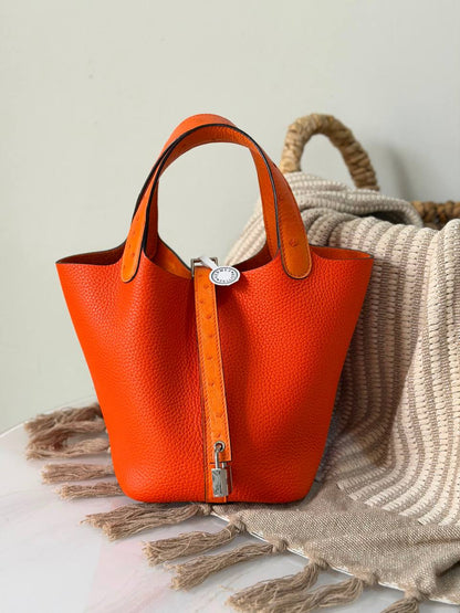 Hermes - Dior
Super Master 
For Price 👇 WhatsApp✅
0568585901 
0507557372
0552275751 Owner Zain 👌

Zain315
♥️♥️♥️
