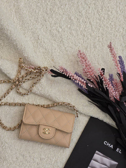 Chanel Walllet 
       Good Quality 
125 dhs❤️

Zain131
♥️♥️♥️