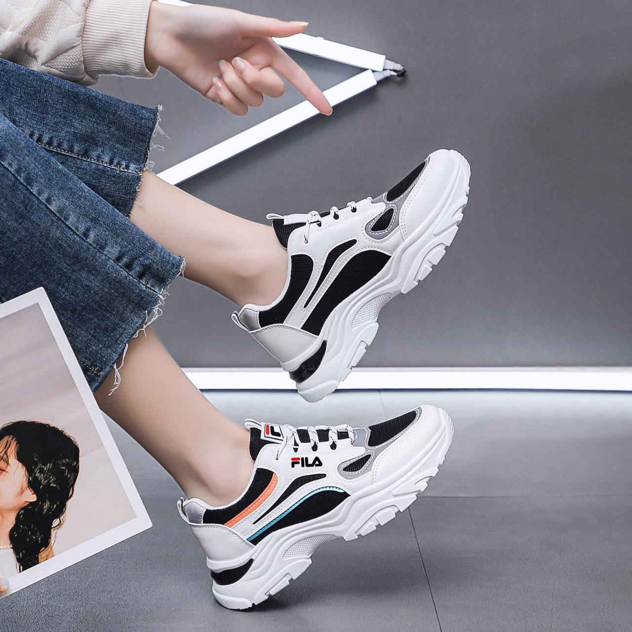 Balenciaga - Burberry - Nike
Fila - Prada - Gucci 
Size 36to42
55 dhs✅

Zain163
♥️♥️♥️