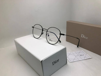 Sunglasses
60 dhs🪙🖤

Zain126
♥️♥️♥️