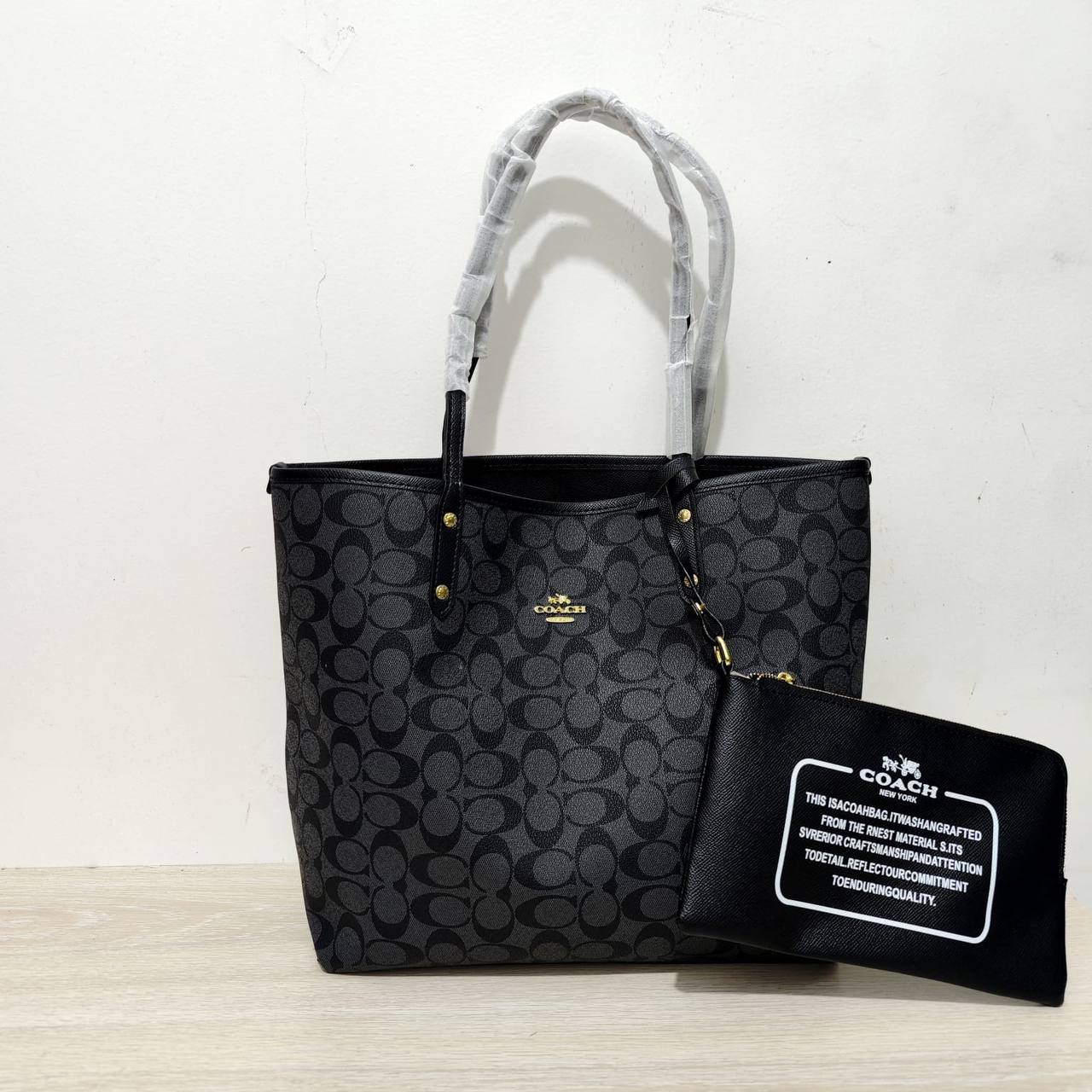 Coach
95 dhs🪙🌨️
with box
🎁🎁🎁

size 41cm

Zain26
♥️♥️♥️