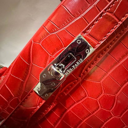 HERMES 

NEW CAME 

GOOD QUALITY 

WITH BOX 
🎁🎁🎁

95 dhs🪙🖤

Zain39
♥️♥️♥️