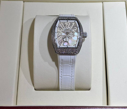 FRANCK MULLER 
_*WOMEN*_
_MASTER QUALITY_

380 dhs🇦🇪
___WITH BOX_____❒
🎁🎁🎁

Zain108
♥️♥️♥️