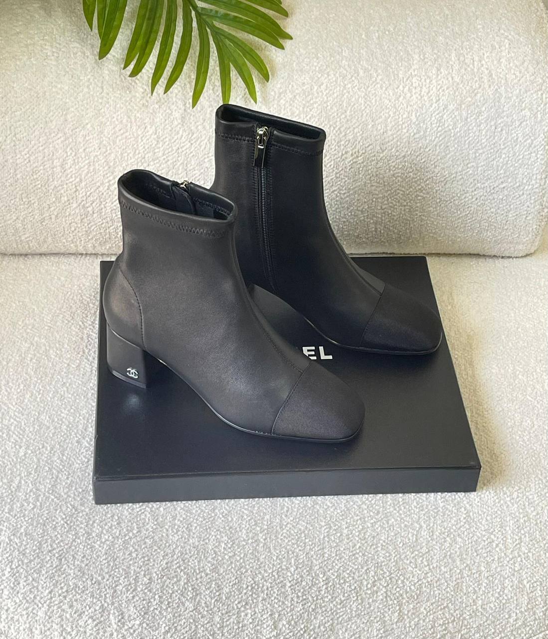 Boots 
For Price 👇 WTSP Text Zain 0568585901

Zain171
♥️♥️♥️
