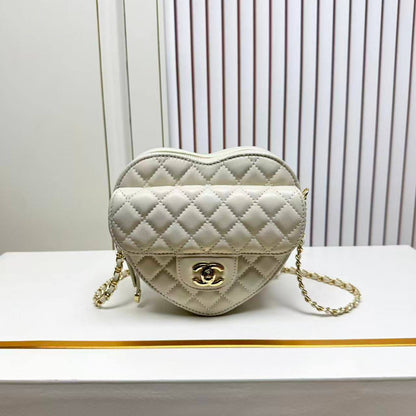 Chanel 
Master
With. Box
🎁🎁🎁
320 dhs🪙🌨️

Zain131
♥️♥️♥️