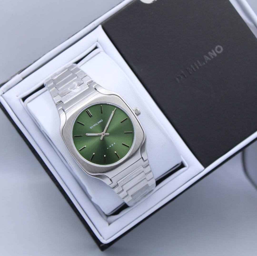 D1 milano watch for men good quality 
230 dhs🇦🇪🇦🇪

Zain59
♥️♥️♥️