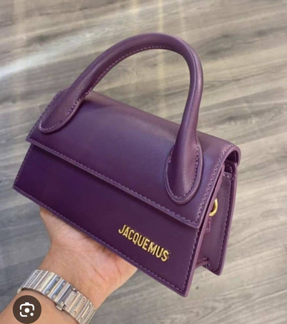 Jacquemus

110 dhs🪙🌨️

Zain143
♥️♥️♥️