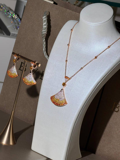 Bvlgari
Necklace Set
Latest Collection  😍
Quality: Super Master
For Price 👇 WhatsApp✅
0568585901 
0507557372
0552275751 Owner Zain 👌

Zain268
♥️♥️♥️