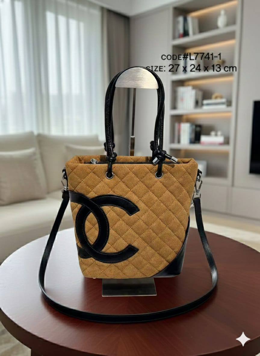 CHANEL ᴄᴀᴍʙᴏɴ
ᴘᴇᴛɪᴛᴇ sʜᴏᴘᴘɪɴɢ ʙᴀɢ
sᴜᴀᴅᴇ ᴍᴀᴛᴇʀɪᴀʟ
sɪʟᴠᴇʀ ʜᴀʀᴅᴡᴀʀᴇ
ᴡɪᴛʜ ʟᴏɴɢ ʙᴇʟᴛ sᴛʀᴀᴘ
sɪᴢᴇ: 27 cm

75 dhs✅

Zain31
♥️♥️♥️