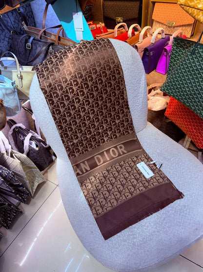 Cotton scarf
45 dhs✅

Zain92
♥️♥️♥️