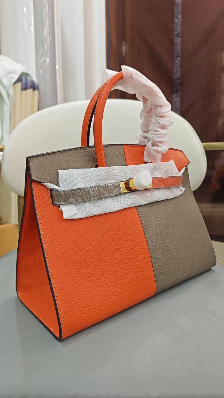 Hermes
30cm
100 dhs✅

Zain219
♥️♥️♥️