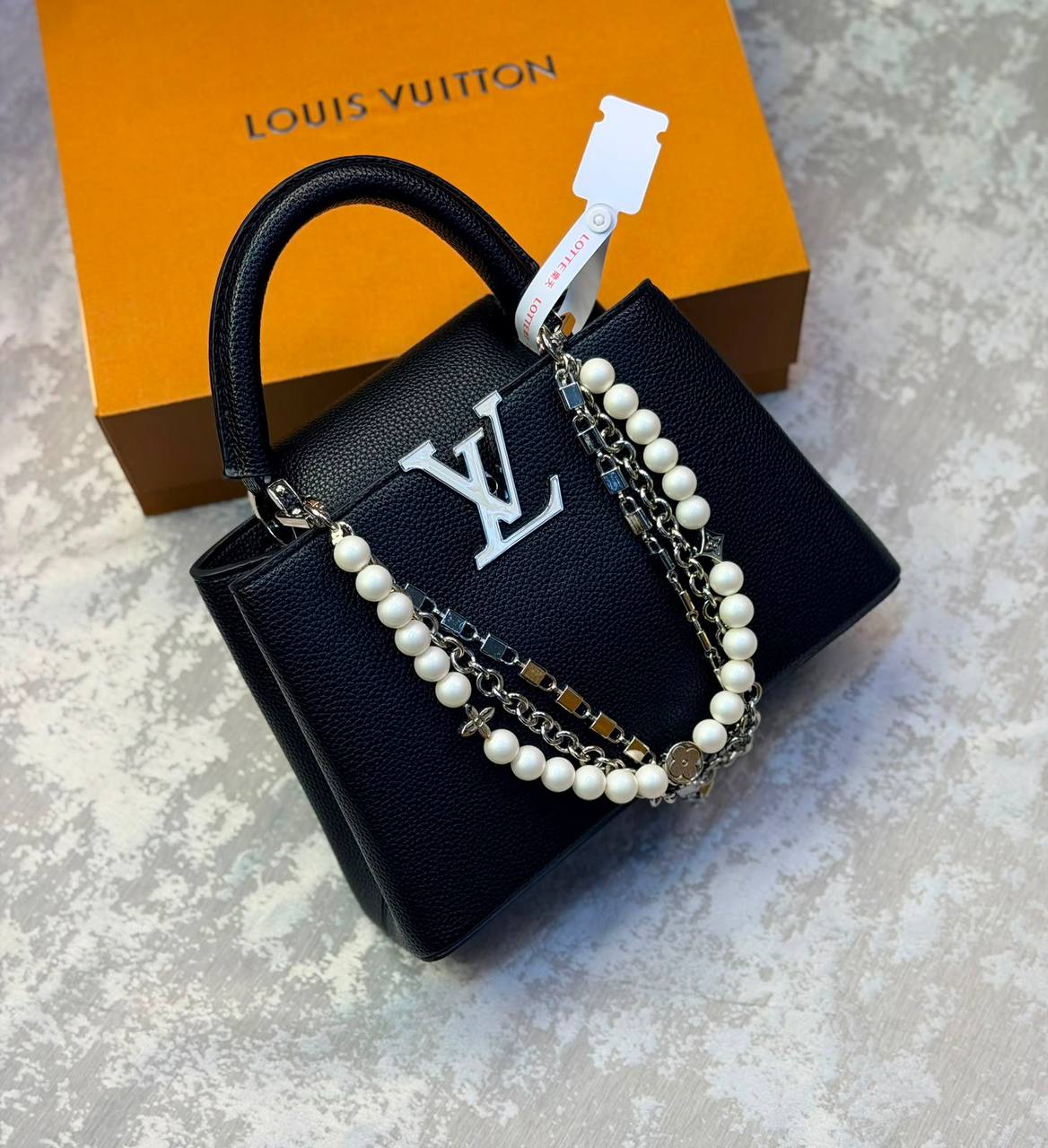 LV
High quality
With box
For Price 👇 WhatsApp✅
0568585901 
0507557372
0552275751 Owner Zain 👌

Zain175
♥️♥️♥️