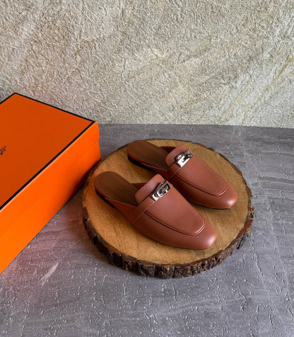 HERMES 
SuperMaster Quality 💯
450 dhs🇦🇪🇦🇪
Size: 36-41 💥

Zain171
♥️♥️♥️